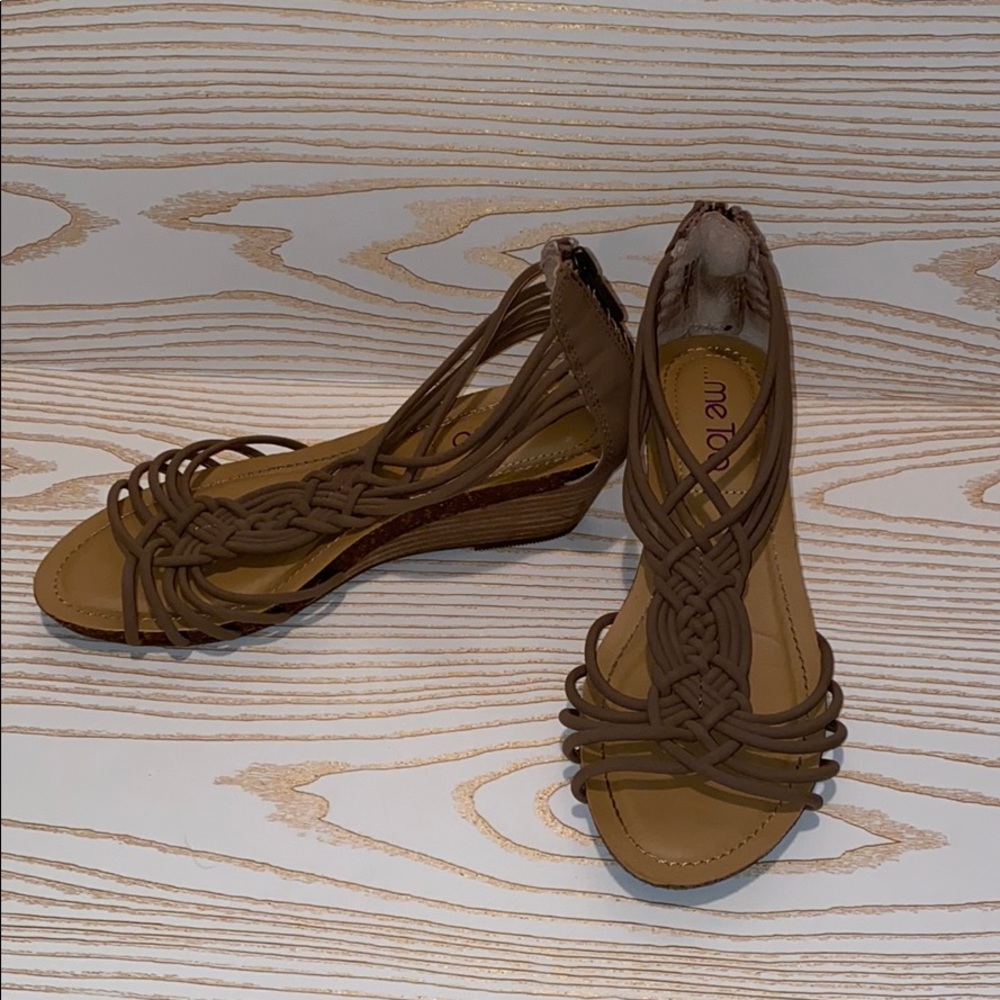 Nude strappy wedged sandal